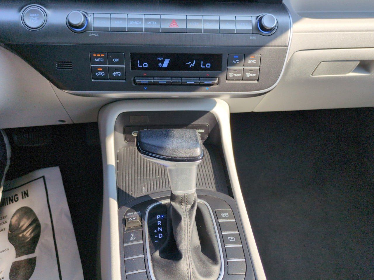 Used 2024 Hyundai Kona SEL AWD/4WD image 22
