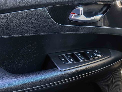 Certified 2023 Kia Forte GT-Line w/ GT-Line Technology Package FWD image 15