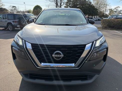Used 2023 Nissan Rogue S image 8