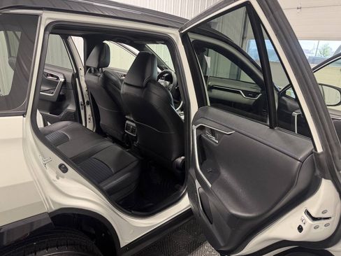 Used 2019 Toyota RAV4 XSE AWD/4WD image 23