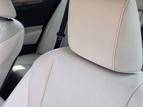 Certified 2023 Lexus ES 350 w/ Premium Package image 35