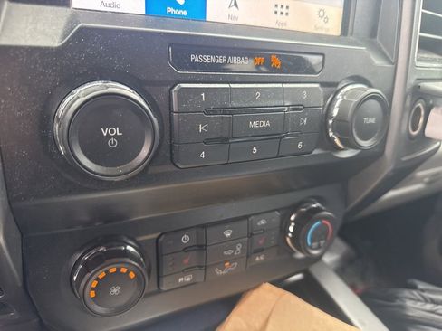 Used 2019 Ford F150 XLT w/ Equipment Group 302A Luxury AWD/4WD image 18
