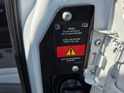Used 2016 Mercedes-Benz Sprinter 3500 image 24