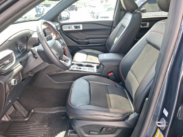 Used 2022 Ford Explorer ST-Line w/ Class IV Trailer Tow Package RWD image 12