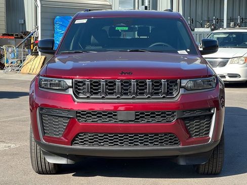 New 2026 Jeep Grand Cherokee L 4WD image 9