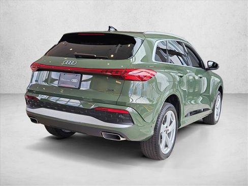 Certified 2025 Audi Q5 Premium Plus w/ Premium Plus AWD/4WD image 4