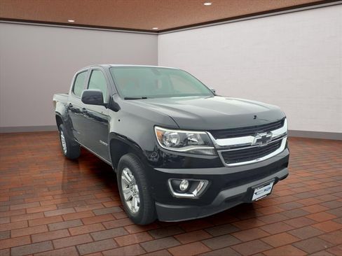 Used 2019 Chevrolet Colorado LT w/ LT Convenience Package image 2