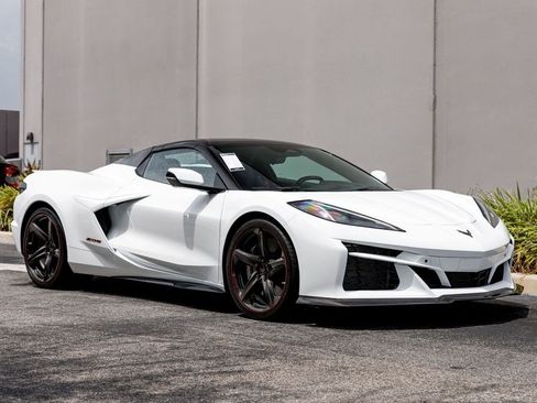 Used 2024 Chevrolet Corvette Z06 w/ Stealth Interior Trim Package RWD image 36