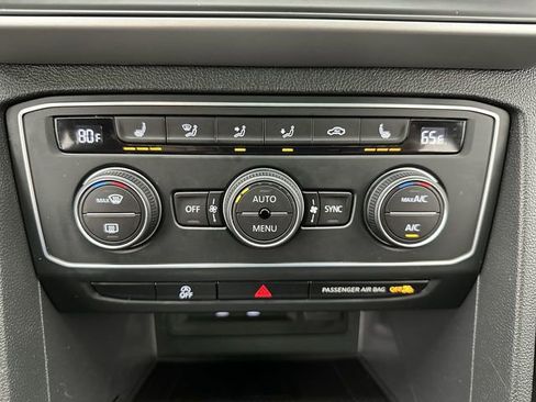 Used 2021 Volkswagen Atlas Cross Sport SE image 18