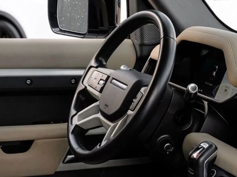 Used 2020 Land Rover Defender 110 SE AWD/4WD image 20