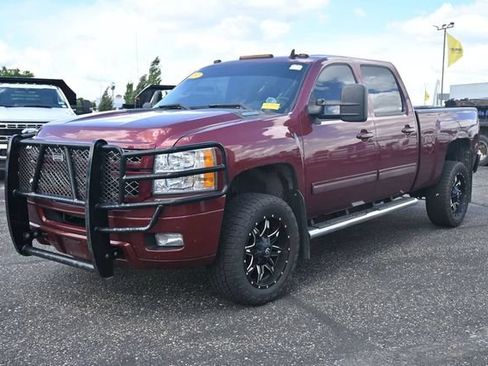 Used 2013 Chevrolet Silverado 2500 LT w/ Z71 Appearance Package AWD/4WD image 9