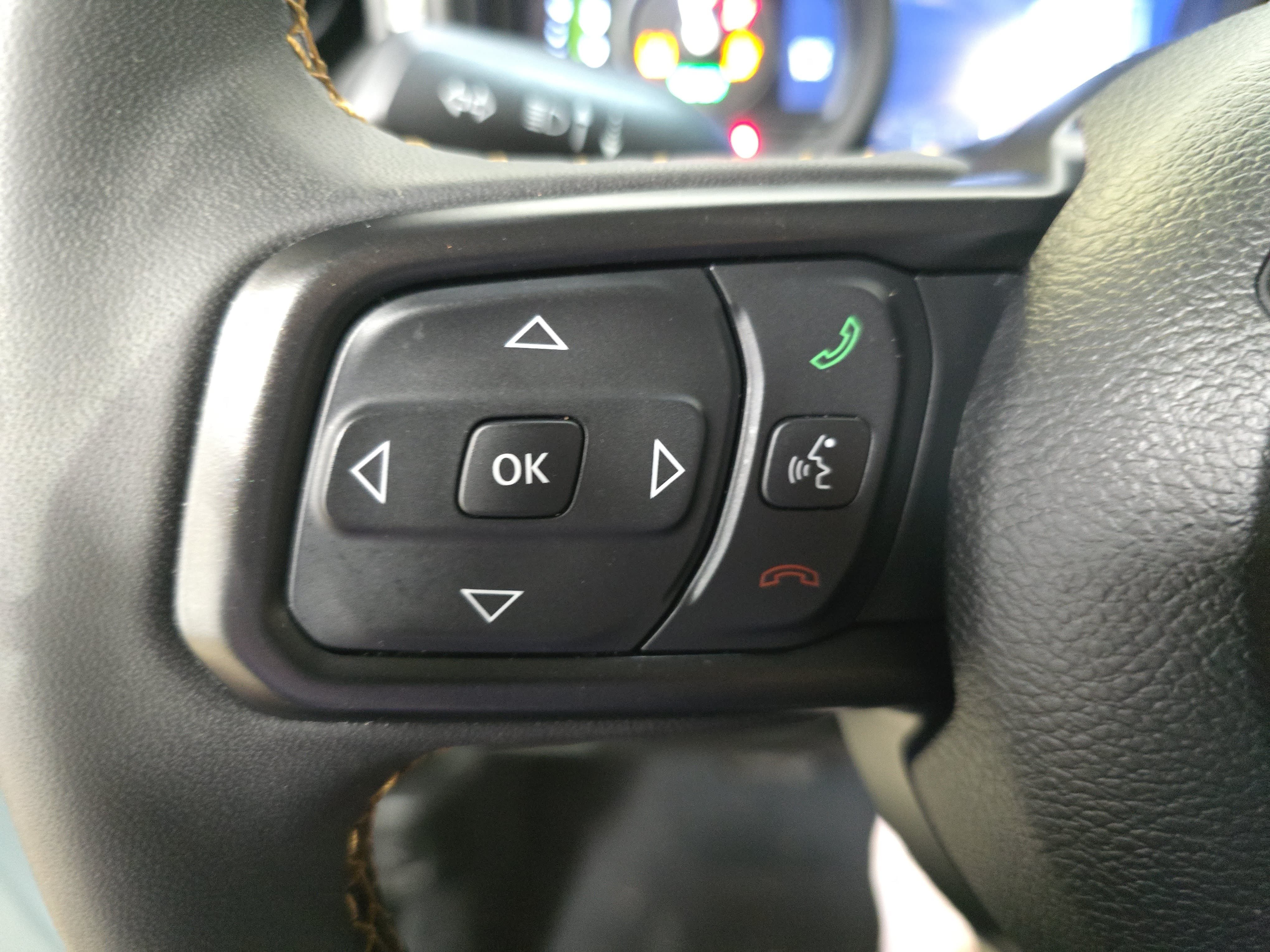 Used 2024 Jeep Wrangler Unlimited AWD/4WD image 14