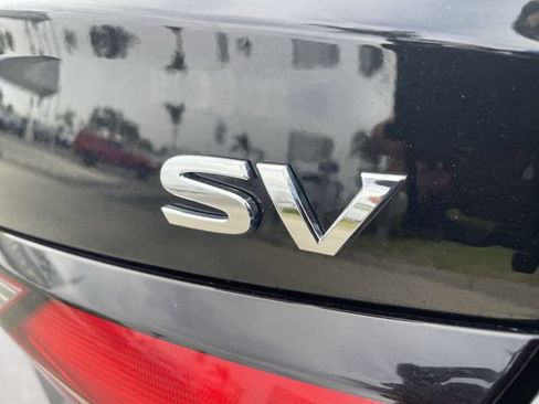 Used 2024 Nissan Versa SV FWD image 30