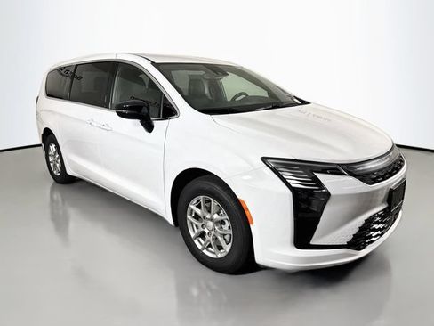 New 2027 Chrysler Pacifica Select FWD image 1