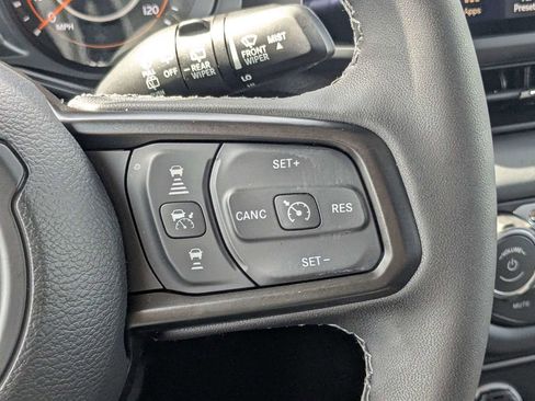 Used 2026 Jeep Wrangler Unlimited Rubicon w/ Safety Group AWD/4WD image 25
