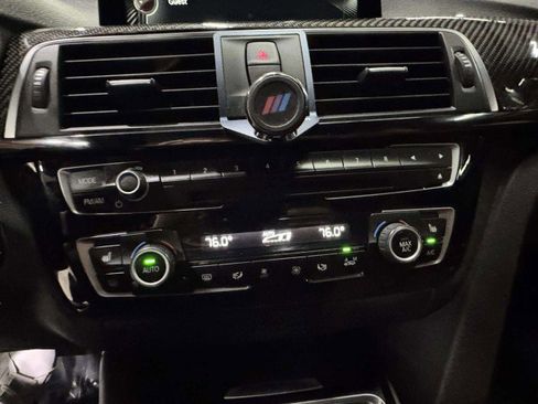 Used 2016 BMW M3 image 40