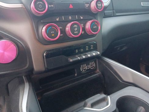 Used 2020 RAM 1500 Big Horn AWD/4WD image 19