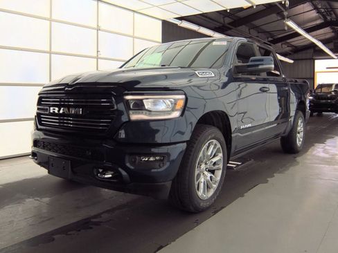 Used 2024 RAM 1500 Laramie AWD/4WD image 2