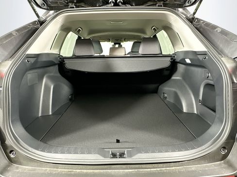 Used 2025 Toyota RAV4 XLE image 27