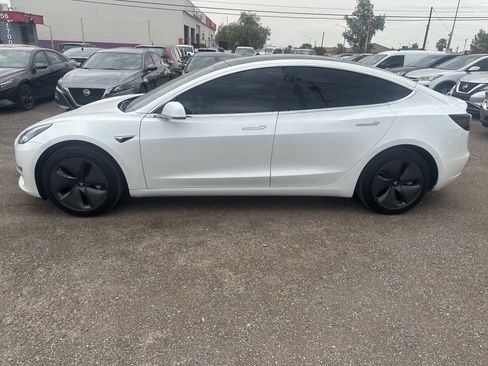 Used 2019 Tesla Model 3 Standard Range Plus image 8