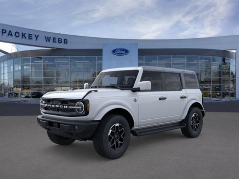 New 2026 Ford Bronco Outer Banks AWD/4WD image 2