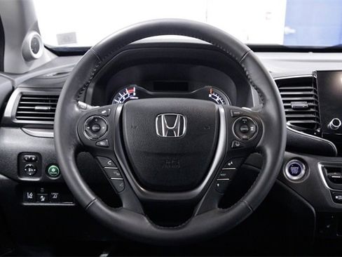 Certified 2023 Honda Ridgeline RTL image 15