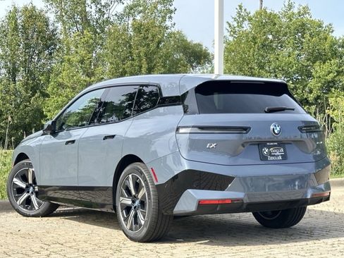 Used 2025 BMW iX xDrive50 w/ Sport Package image 6
