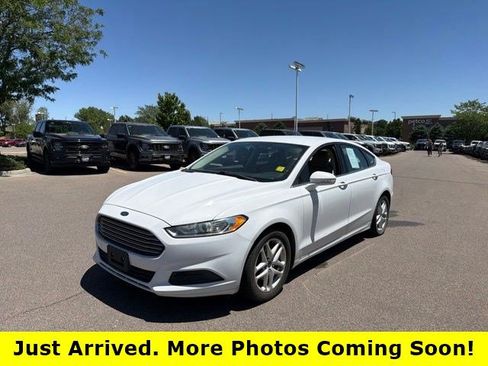 Used 2013 Ford Fusion SE FWD image 1