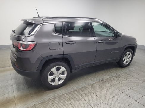 Used 2018 Jeep Compass Latitude w/ Popular Equipment Group AWD/4WD image 10