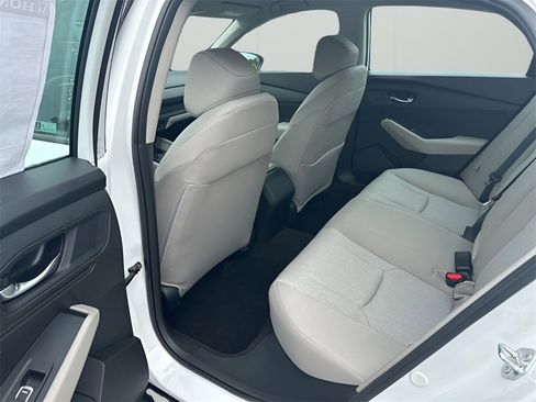 Used 2024 Honda Accord LX image 11