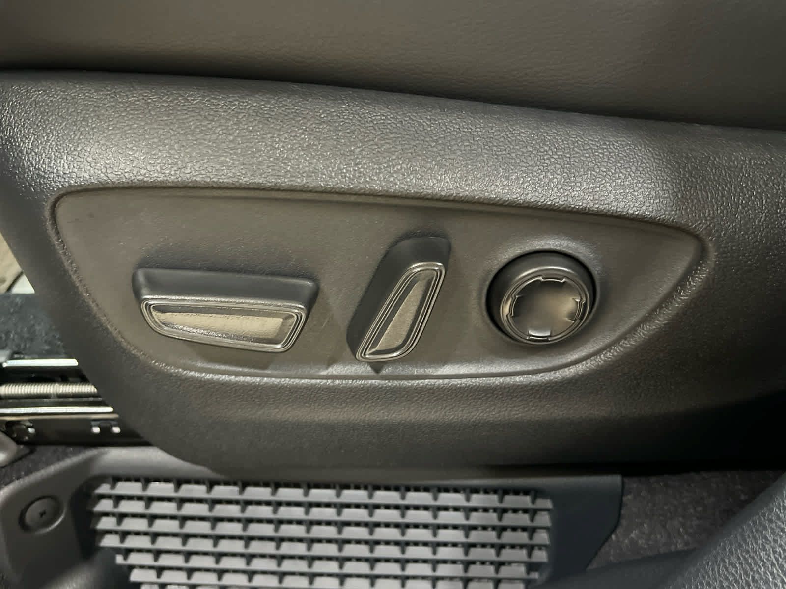 New 2026 Toyota Sienna Limited AWD/4WD image 16