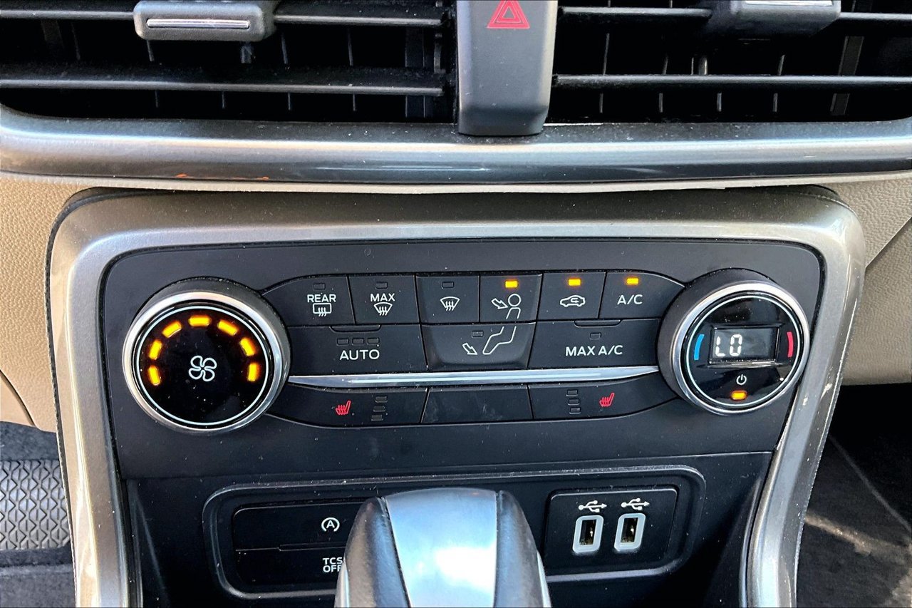 Used 2018 Ford EcoSport SE w/ SE Convenience Package FWD image 25