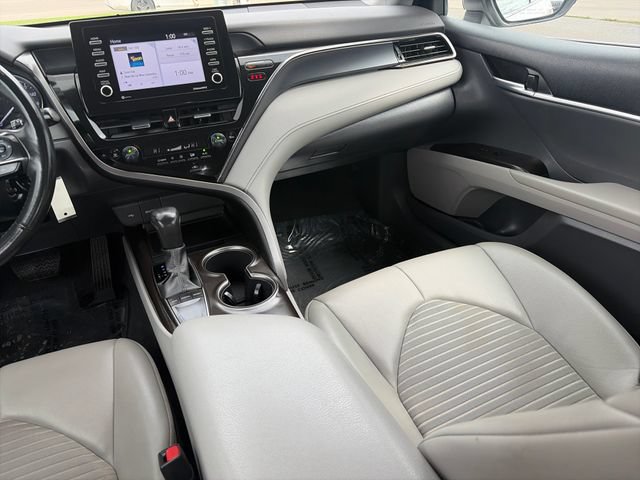 Used 2023 Toyota Camry SE FWD image 32
