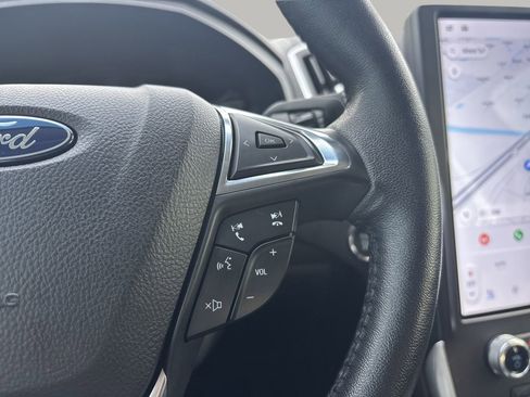 Used 2022 Ford Edge Titanium w/ Equipment Group 301A image 22