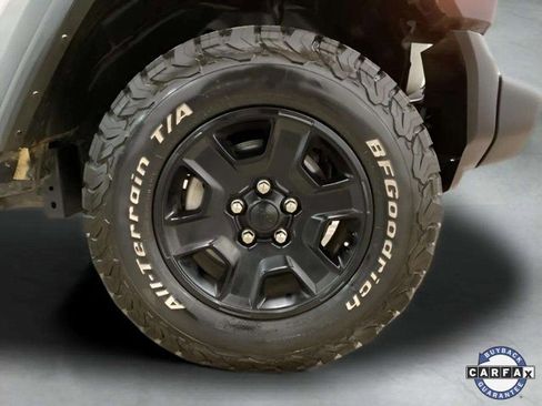 Used 2024 Jeep Wrangler Sport image 25