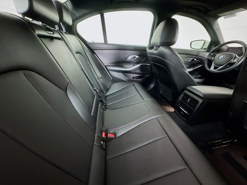 Used 2023 BMW 330i xDrive Sedan w/ Premium Package image 26