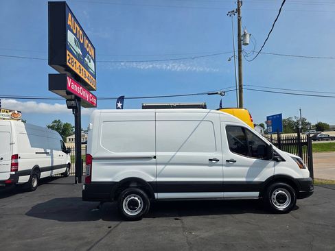 Used 2023 Ford Transit 250 Medium Roof w/ Load Area Protection Package RWD image 3