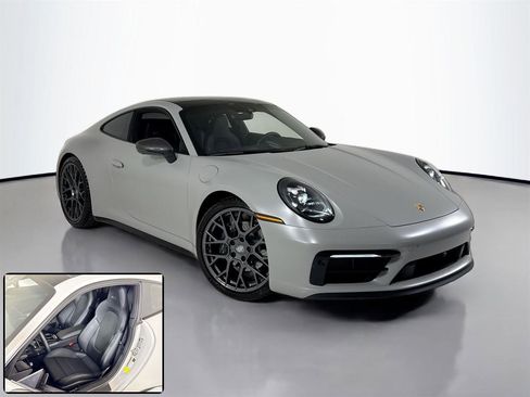 Used 2024 Porsche 911 Carrera T image 2