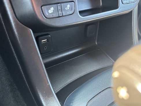 Certified 2018 Chevrolet Colorado Z71 AWD/4WD image 21