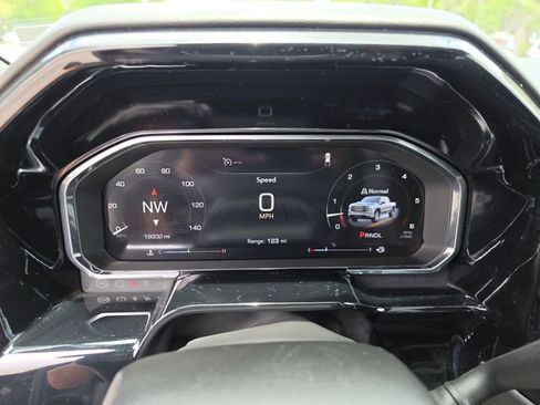 Used 2026 GMC Sierra 1500 SLT RWD image 35