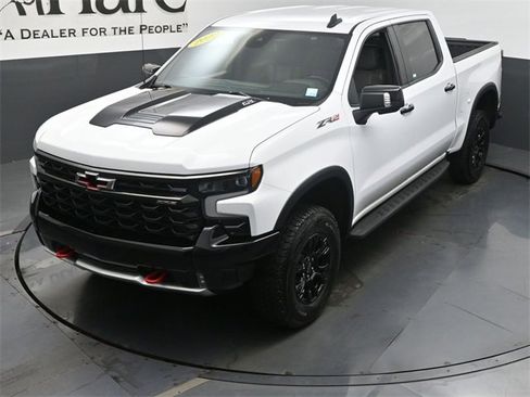 Used 2022 Chevrolet Silverado 1500 ZR2 image 44