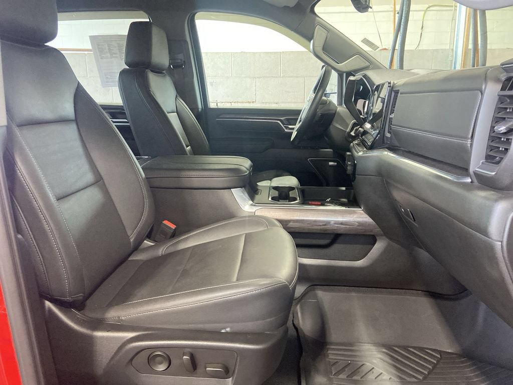 Certified 2024 Chevrolet Silverado 3500 LTZ w/ LTZ Plus Package AWD/4WD image 28
