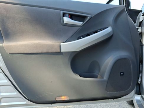 Used 2011 Toyota Prius Three image 12