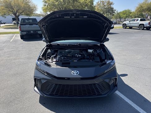 New 2026 Toyota Camry SE image 38