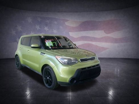 Used 2016 Kia Soul image 2