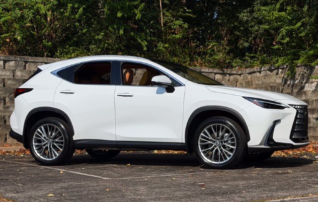 Certified 2026 Lexus NX 350 AWD w/ Luxury Package image 3