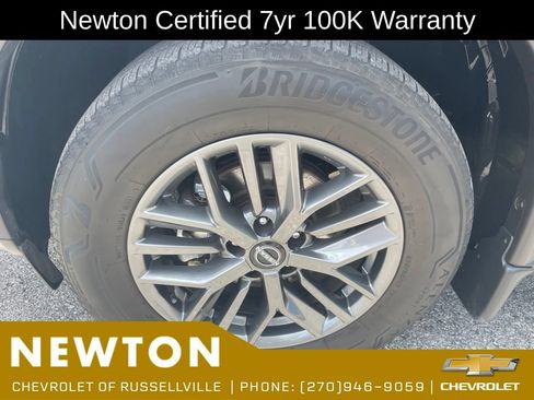 Used 2023 Nissan Rogue S FWD image 46