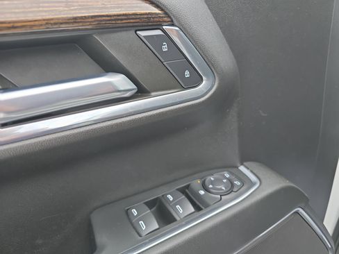 Used 2023 GMC Sierra 1500 Elevation image 18