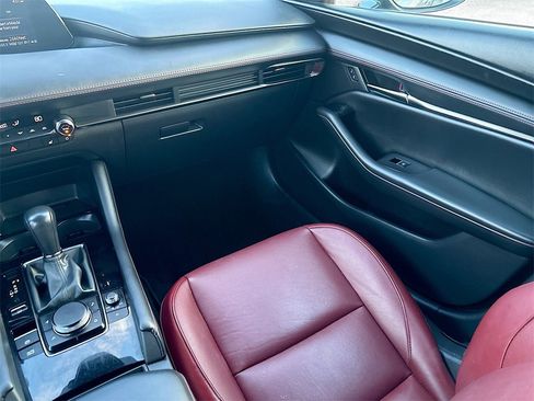 Used 2024 MAZDA MAZDA3 s image 24