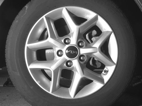 Used 2025 Kia Soul LX w/ LX Technology Package FWD image 13